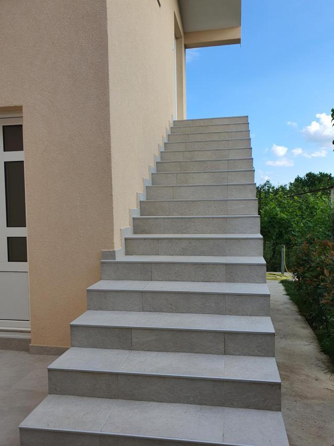 Apartman Tolosi 2 بودغوريتْسا المظهر الخارجي الصورة